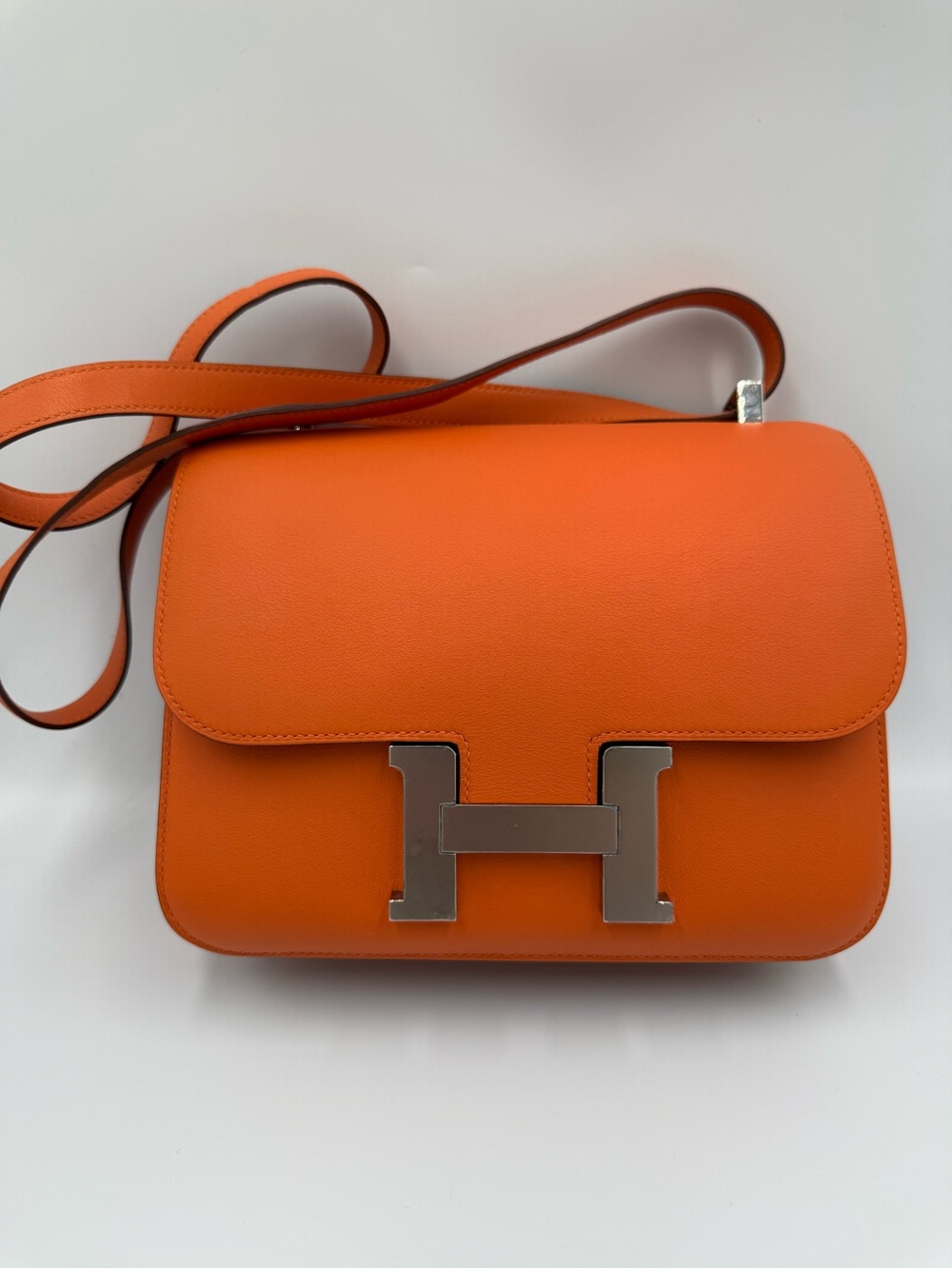 Hermes Orange Constance 24